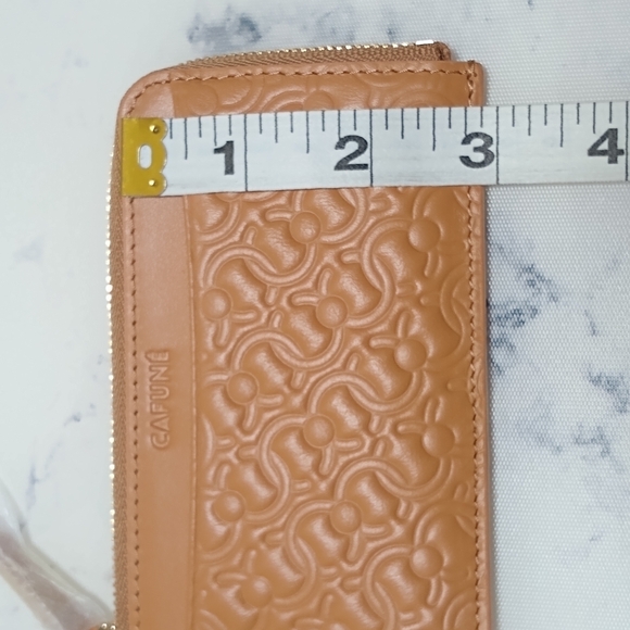 Cafune Camel C Lock Zippered Card Holder with Box and Dust Bag - Picture 7 of 7